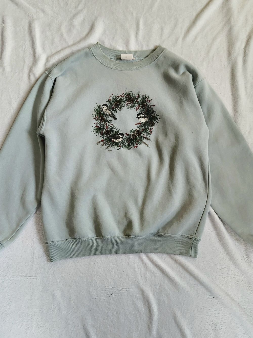 Vintage Light Sage Green Chickadee Bird Wreath Graphic Crewneck Sweatshirt